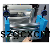 小型(xing)颳刀(dao)塗(tu)佈(bu)機